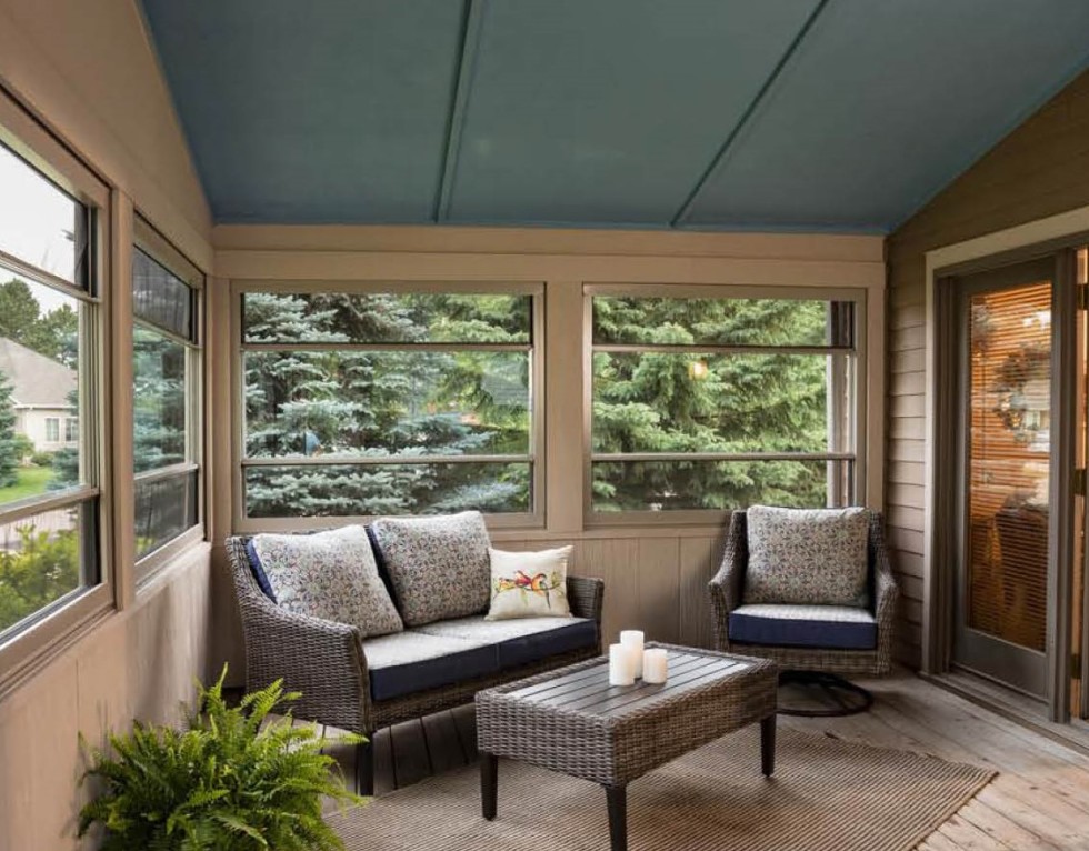 3-season porch interior