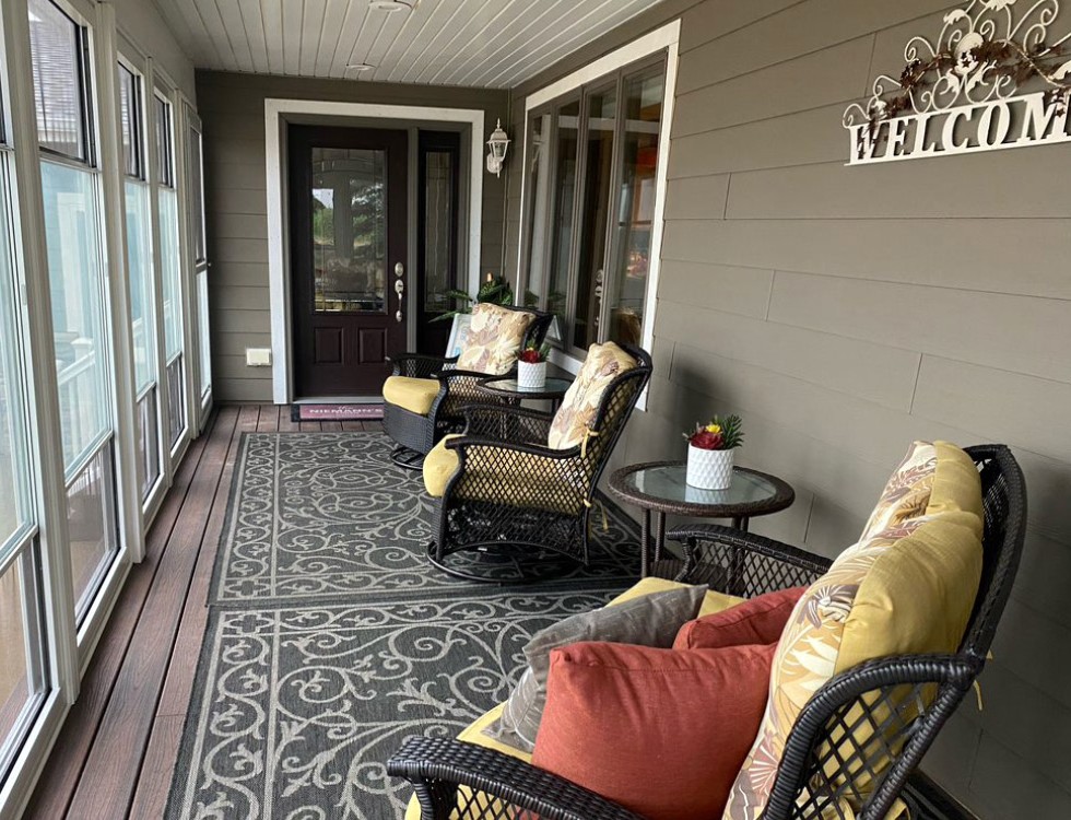 3-season porch interior